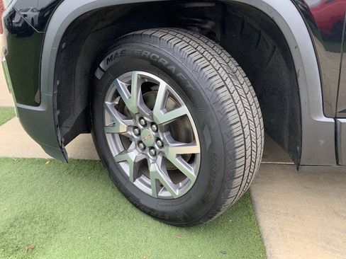 Used 2020 GMC Acadia SLT image 26