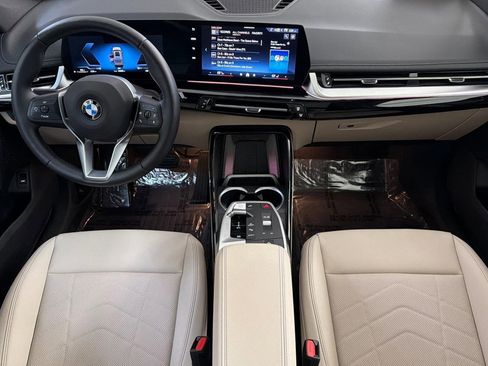 Used 2025 BMW X1 xDrive28i w/ Convenience Package AWD/4WD image 17