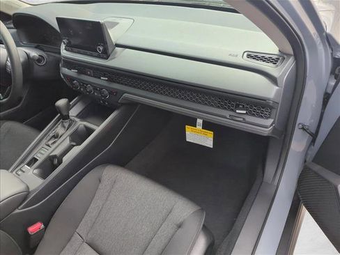 New 2025 Honda Accord SE image 4