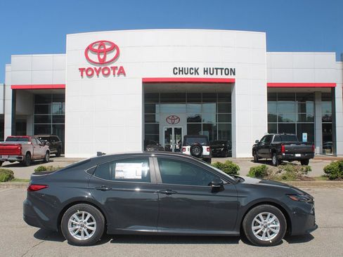 New 2026 Toyota Camry LE image 11