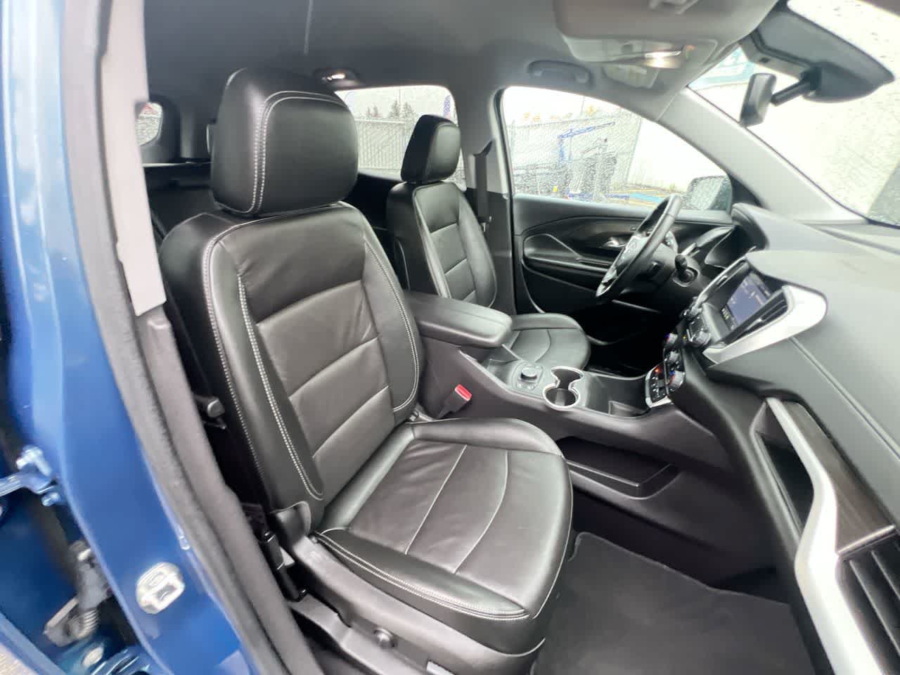 Used 2024 GMC Terrain SLT AWD/4WD image 28