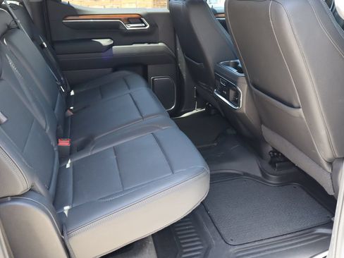 Used 2022 GMC Sierra 1500 Denali w/ Denali Reserve Package AWD/4WD image 18