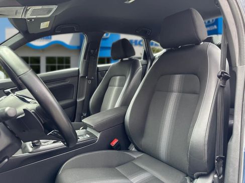 Used 2025 Honda Civic Sport image 9
