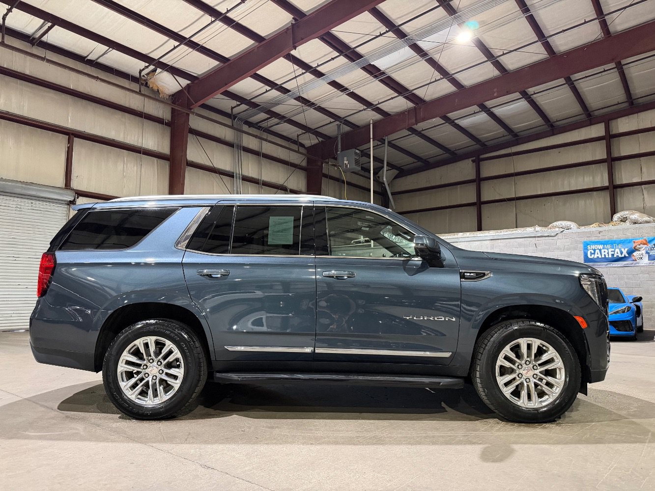 Used 2021 GMC Yukon SLT w/ SLT Luxury Plus Package RWD image 4
