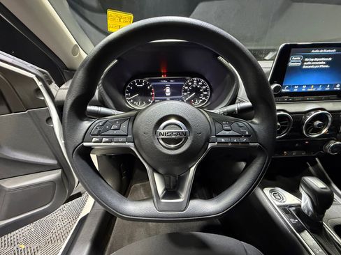 Used 2023 Nissan Sentra SV image 9
