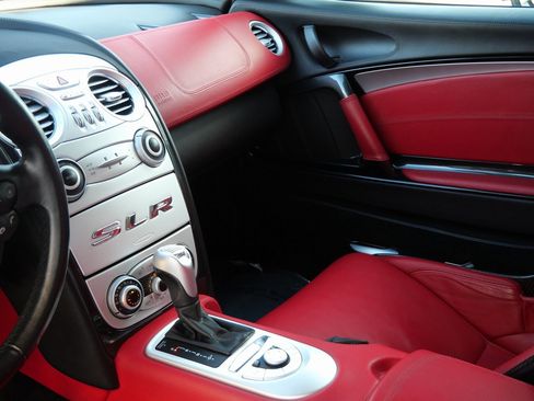 Used 2006 Mercedes-Benz SLR image 15