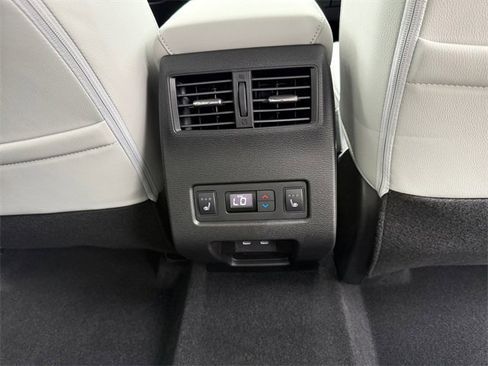 New 2025 Mitsubishi Outlander SEL image 27