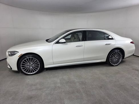 Certified 2022 Mercedes-Benz S 500 4MATIC image 7