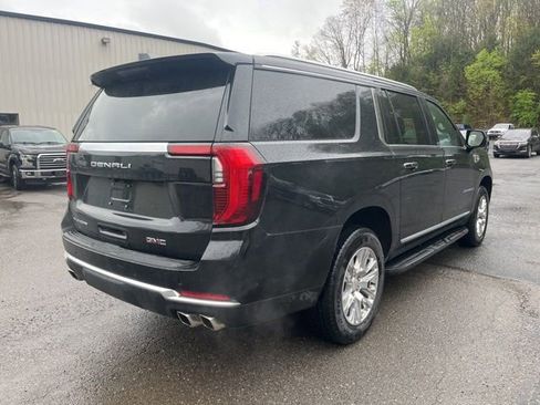 Used 2025 GMC Yukon XL Denali w/ LPO, Floor Liner Package AWD/4WD image 6