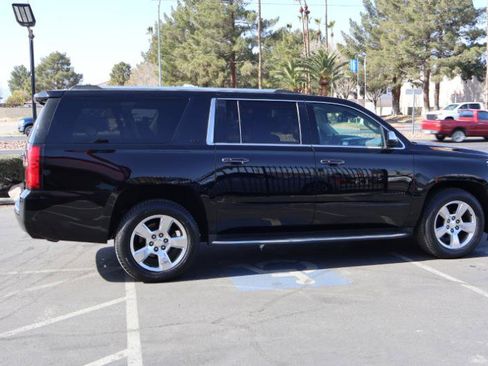 Used 2015 Chevrolet Suburban LTZ image 8