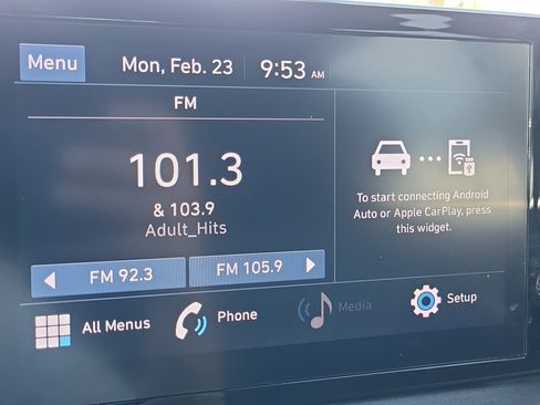 Certified 2023 Hyundai Santa Fe SE image 12