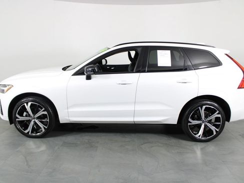 Used 2022 Volvo XC60 B5 R-Design w/ Protection Package Premier FWD image 12