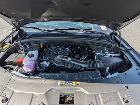 New 2025 Jeep Grand Cherokee Laredo X w/ Luxury Tech Group I image 31