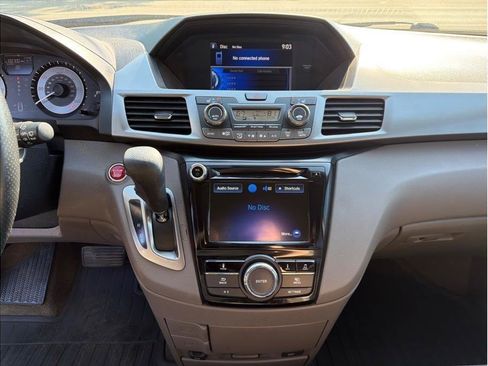 Used 2016 Honda Odyssey EX-L image 17