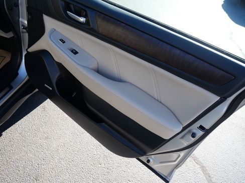 Used 2019 Subaru Outback 2.5i Limited image 34