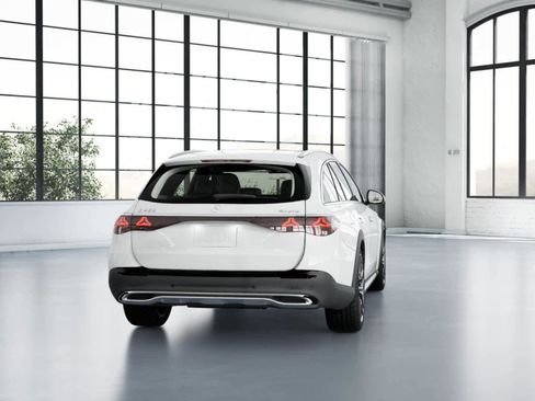 New 2026 Mercedes-Benz E 450 4MATIC All-Terrain Wagon image 23