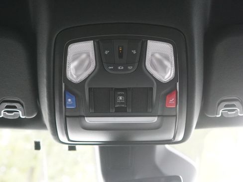 Used 2025 RAM 1500 Big Horn AWD/4WD image 29