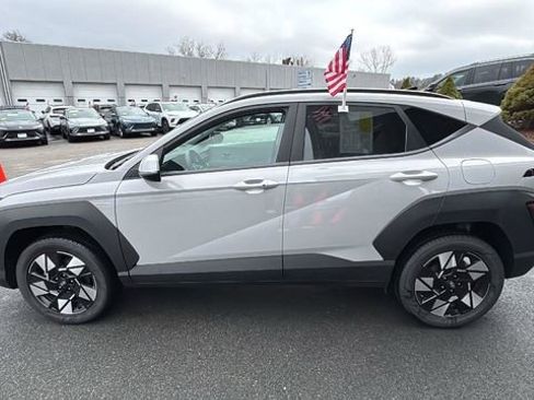Used 2025 Hyundai Kona SEL AWD/4WD image 4