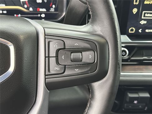 Used 2025 GMC Sierra 1500 SLT image 27