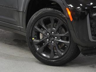 New 2026 Jeep Grand Cherokee L Limited video 3