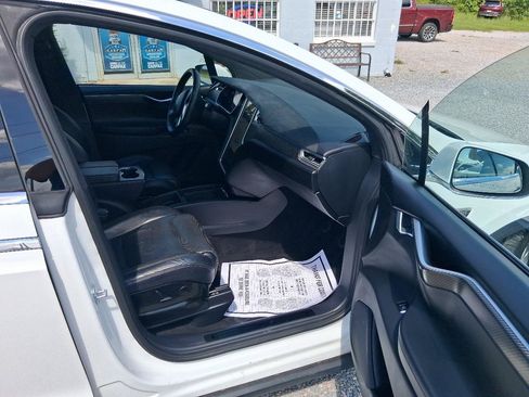 Used 2016 Tesla Model X 90D AWD/4WD image 21
