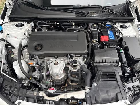 Used 2025 Honda Civic Sport image 26