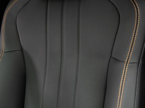 New 2025 Bentley Flying Spur Plug-In Hybrid image 25