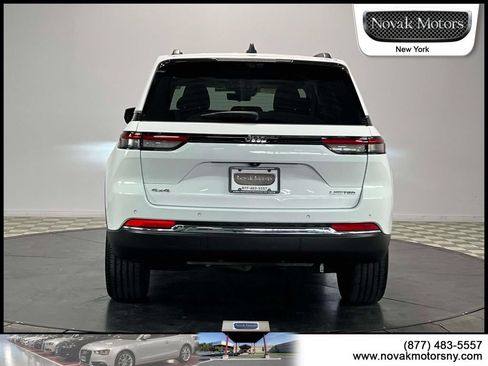 Used 2023 Jeep Grand Cherokee Limited w/ Luxury Tech Group II AWD/4WD image 7
