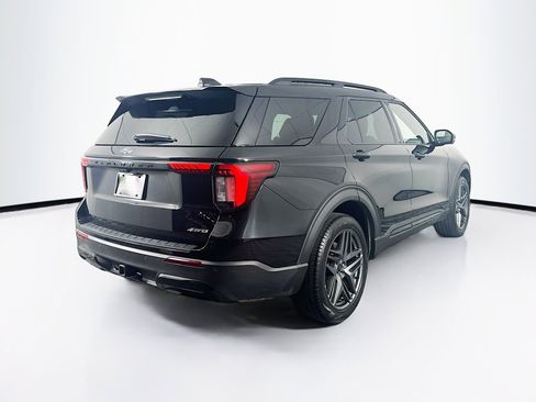 Used 2025 Ford Explorer ST-Line w/ ST-Line Street Pack image 9