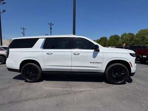 New 2025 Chevrolet Suburban Premier AWD/4WD image 2