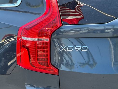 Certified 2023 Volvo XC90 B5 Plus AWD/4WD image 27