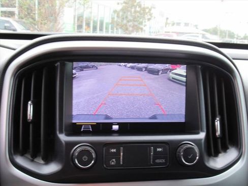 Used 2020 Chevrolet Colorado ZR2 image 24