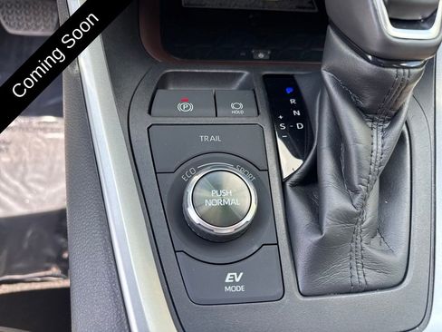 Used 2021 Toyota RAV4 Limited image 33