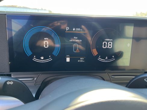 Certified 2025 Hyundai Kona SEL image 31