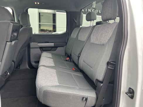 Used 2025 Ford F350 XLT image 12