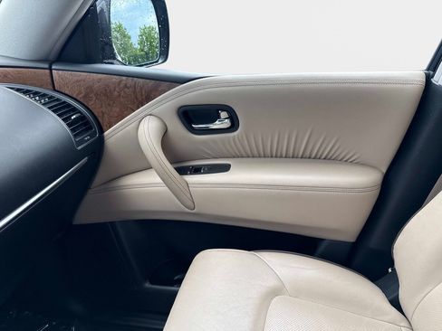 Used 2022 Nissan Armada SL w/ Captain's Chairs Package AWD/4WD image 20