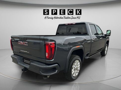 Used 2022 GMC Sierra 3500 Denali AWD/4WD image 5