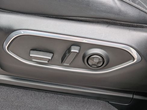 Used 2022 Jeep Wagoneer Series III w/ Premium Group I RWD image 22