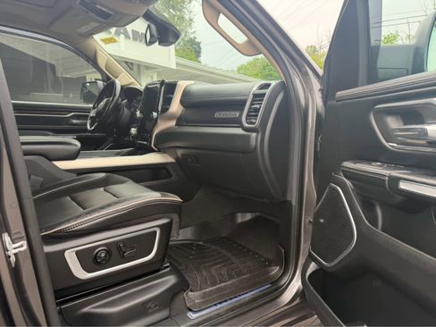 Used 2020 RAM 1500 Laramie AWD/4WD image 20