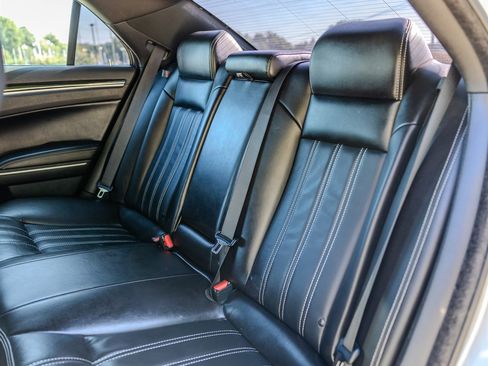 Used 2022 Chrysler 300 S RWD image 28
