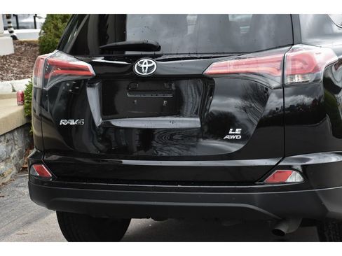 Used 2016 Toyota RAV4 LE image 26