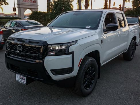 New 2026 Nissan Frontier SV w/ Tow Package image 8