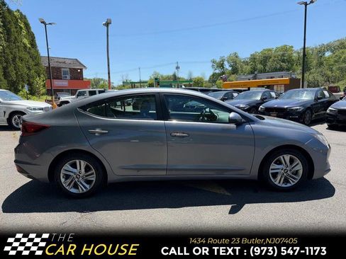 Used 2019 Hyundai Elantra Value Edition FWD image 8