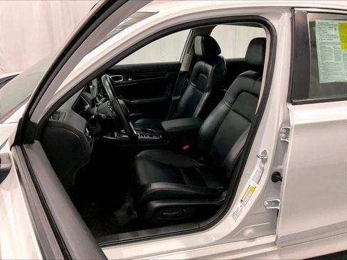 Used 2023 Honda Civic Touring image 10