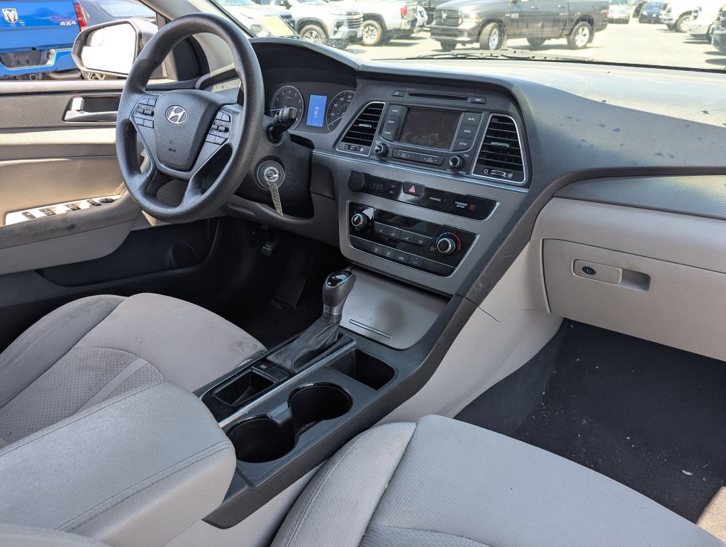 Used 2015 Hyundai Sonata SE w/ Option Group 09 FWD image 31