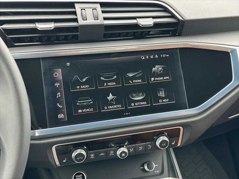 New 2025 Audi Q3 2.0T Premium Plus w/ Premium Plus Package image 29