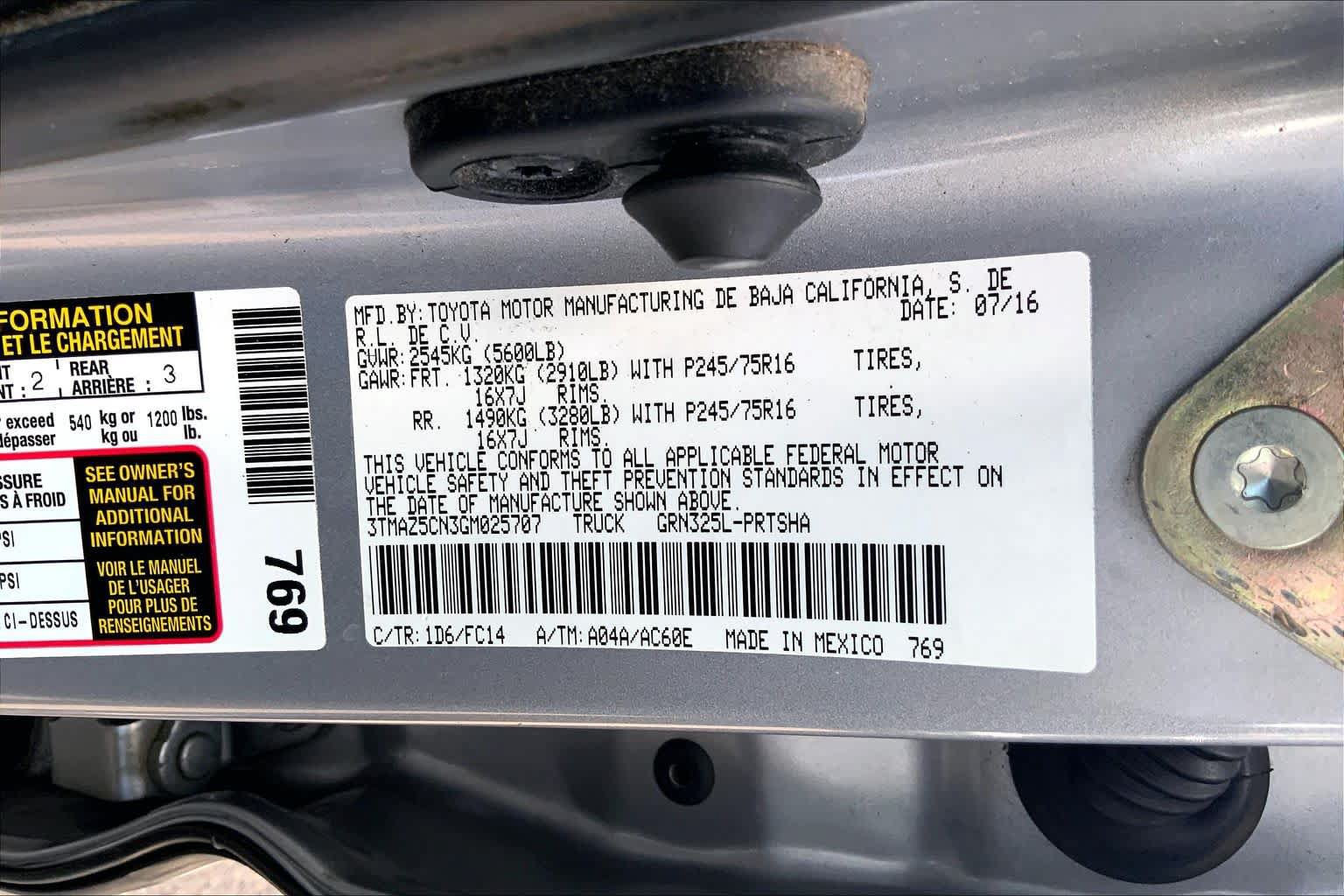 Used 2016 Toyota Tacoma SR5 RWD image 20