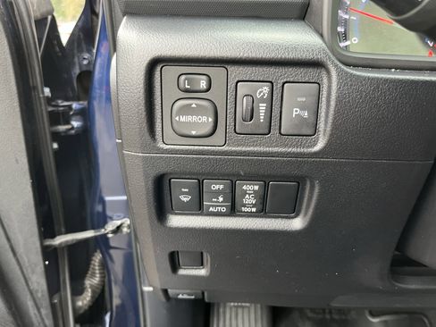 Used 2019 Toyota 4Runner Limited image 24