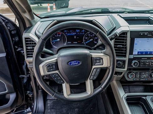 Used 2021 Ford F250 Lariat w/ Lariat Ultimate Package image 18