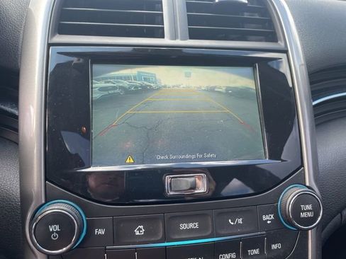 Used 2015 Chevrolet Malibu LT w/ Power Convenience Package image 14